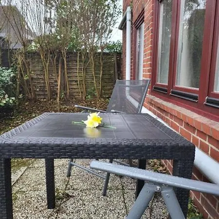 Haus Klaarstrand Hostel Wenningstedt-Braderup